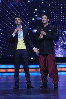 Sushant Singh Rajput interacts with the audience on Dance India Dance Super Moms