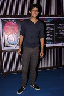 Gaurav Kapur poses for the media at MTV Indies Awkwards