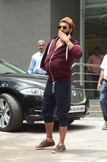 Ranveer Singh giving flying kiss to his fans during his discharge from the hospital