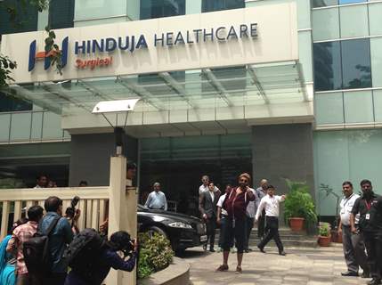 Ranveer Singh discharged from Hinduja Healthcare Surgical Hospital Post his Surgery