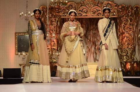 Vikram Phadnis's Bridal Collection Launch