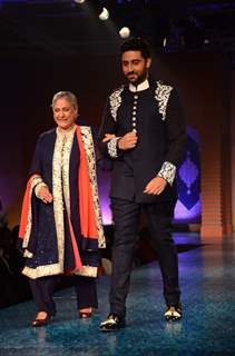 Abhishek Bachchan walks the ramp with Jaya Bachchan