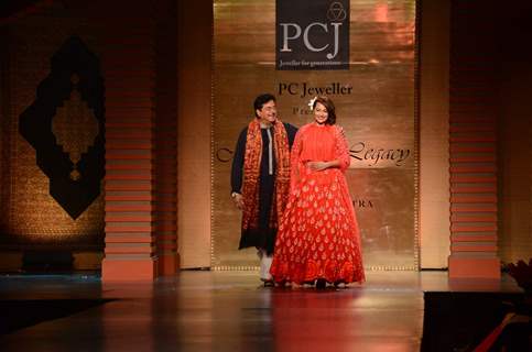 Shatrughan Sinha and Sonakshi Sinha walk the ramp at 'Mijwan-The Legacy'