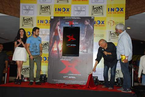 Emraan Hashmi, Amyra Dastur, Mahesh Bhatt, Vikram Bhatt at the promotions of Mr.X