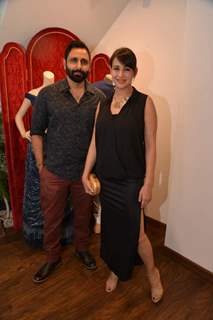 Parvin Dabas and Preeti Jhangiani at Avinash Punjabi Store Launch