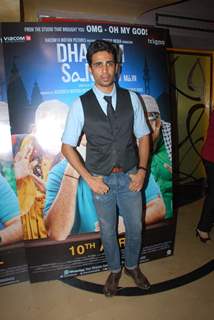 Gulshan Deviah at Premier of Dharam Sankat Mein