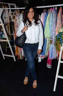 Munisha Khatwani poses for the media at Maheka Mirpuri's Summer Resort Preview