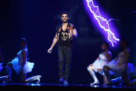 Karan Tacker performs at Opening of India's Got Talent 6