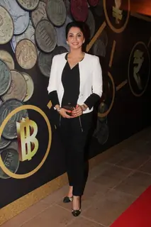 Eesha Kopikar poses for the camera at NRI of the Year Awards