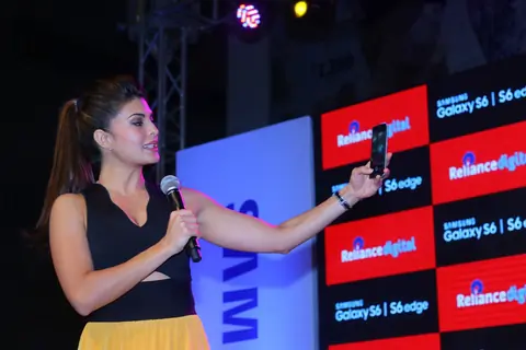 Jacqueline Fernandes at Launch of Samsung S6