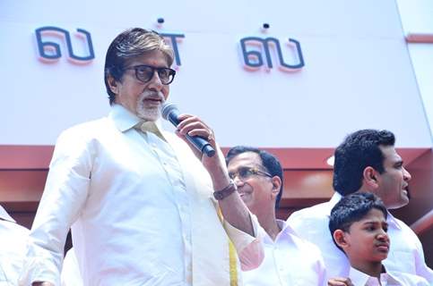 Amitabh Bachchan interacts with the audience at the Launch of Kalyan Jewellers Showroom in Chennai