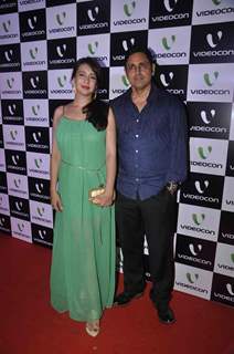 Preeti Jhangiani and Parvin Dabas pose for the media at Videocon Bash