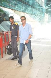 Jimmy Shergill Snapped at Airport