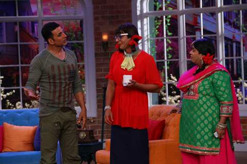 Akshay Kumar at the Promotions of Gabbar Is Back on Comedy Nights with Kapil