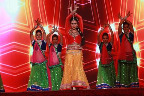 Pretty Shraddha Kapoor Dances at Shri Krishna Mahotsav 2015