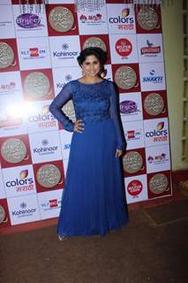 Sai Tamhankar poses for the media at Sankruti Kala Darpan Marathi Awards