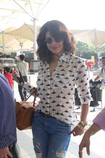 Priyanka Chopra poses for the media at Airport