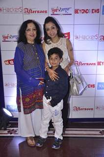 Sinu Nigam's Mother, Wife and Son attends  NBC Awards