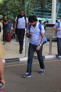 Lasith Malinga Snapped at Airport