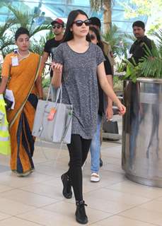 Anushka Sharma Snapped at Airport