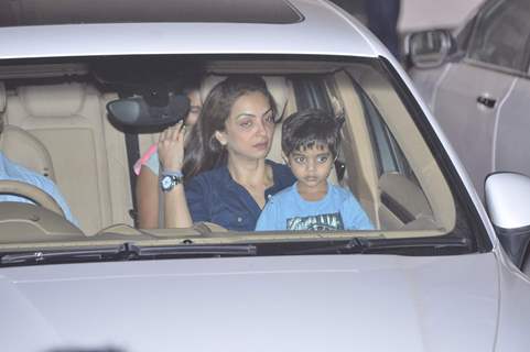 Sohail Khan's Wife Visits Salman at his Residence