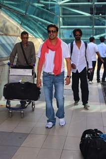 Jimmy Shergill Snapped at Airport