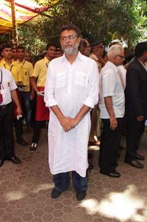 Rakesh Omprakash Mehra poses for the media at the Felicitation Ceremony of Shashi Kapoor