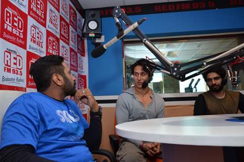 Tiger Shroff and Amaal Mallik Promotes Zindagi Aa Raha Hoon Main on Red FM