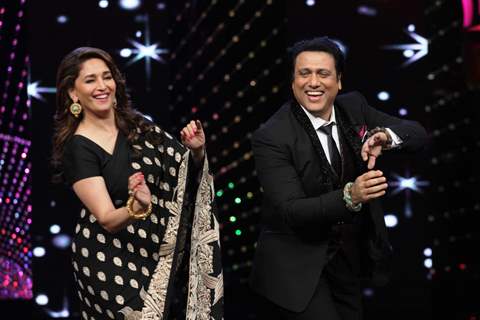 Madhuri Dixit Shakes a Leg with Govinda on DID Supermoms Season 2