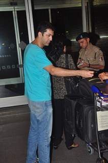 Kunal Kohli Snapped at Airport