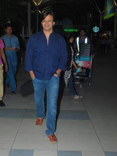 Vivek Oberoi Snapped at Airport