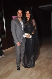 Sushmita Sen and her Co Star Jisshu Sengupta Poses at  Premiere of Nirbaak