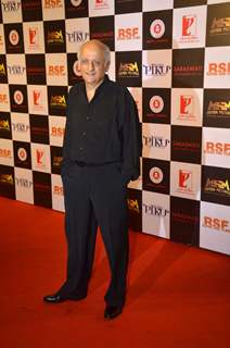 Mukesh Bhatt poses for the media at the Success Bash of Piku