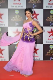 Mihika Verma at Star Parivaar Awards 2015