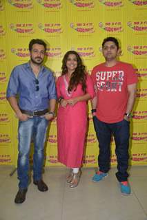 Emraan, Vidya and Mohit Suri Promotes Hamari Adhuri Kahani on Radio Mirchi