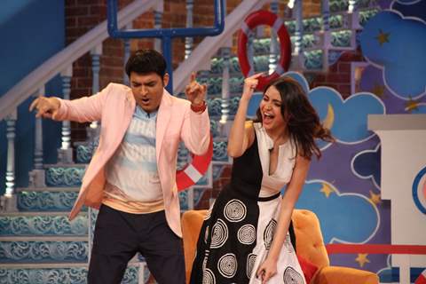 Kapil Sharma and Anushka Sharma at the Promotions of Dil Dhadakne Do