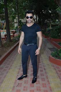 Ajaz Khan Spends Time With Kids