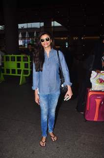 Daisy Shah Returns From AIBA