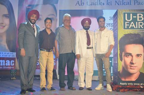 Om Puri and Pulkit Samrat at U-B Fair Cream Launch