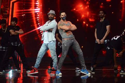 Varun and Remo Promotes ABCD 2 on India's Got Talent Season 6