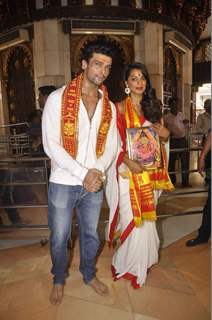 Mugdha Godse and Kushal Tandon Snapped at Siddhivinayak