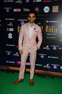 Karan Tacker at IIFA Awards