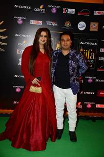 Ahmed Khan With His Wife at IIFA Awards