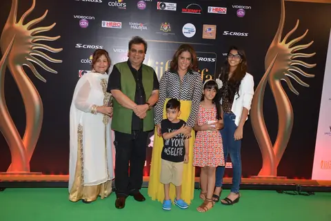 Subash Ghai With His Family at IIFA Awards