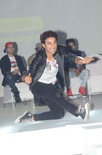 Raghav Juyal performs at ABCD 2 Pond's Men Promotions