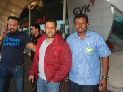 Salman Khan Snapped at Airport