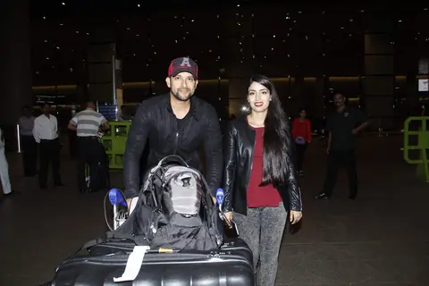 Aftab Shivdasani and Nin Dusanj Snapped at Airport