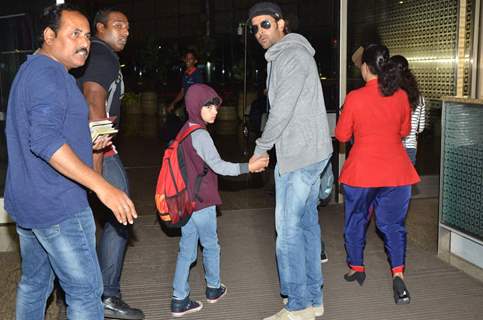 Hrithik Roshan poses for the media at Airport