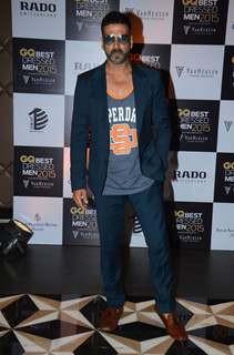 Akshay Kumar poses for the media at GQ India Best-Dressed Men in India 2015