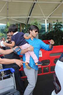 Vivek Oberoi Snapped at Airport